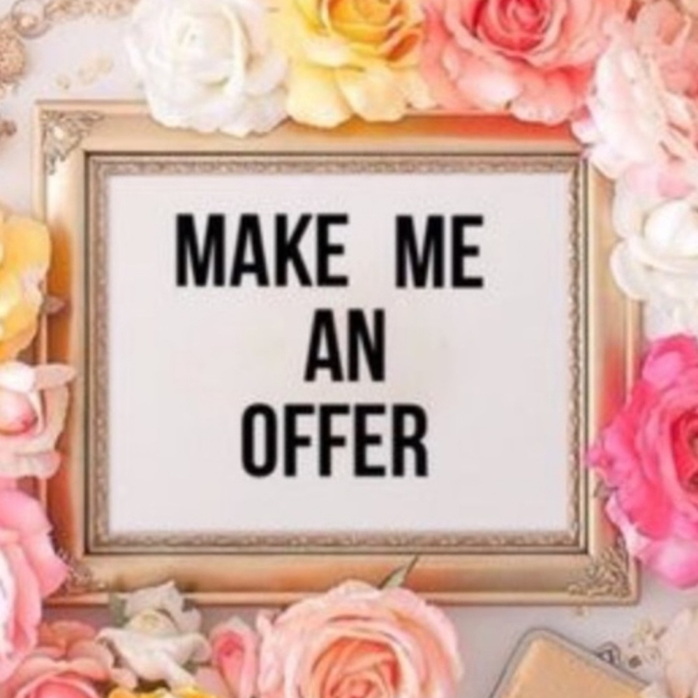 👜ACCEPTING OFFERS👜